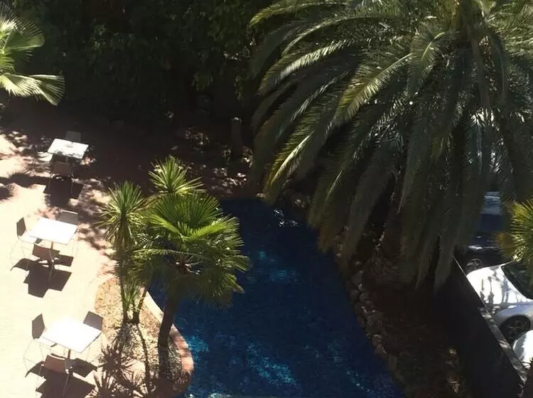 בית מלון כפרי Mercure Albury