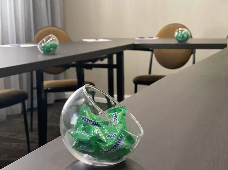 בית מלון כפרי Mercure Albury