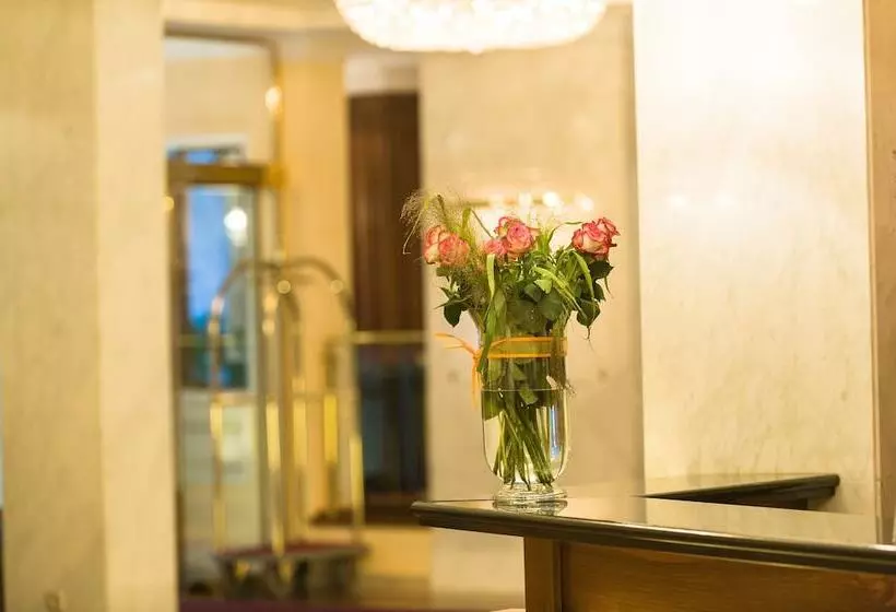 Norica   Thermenhotels Gastein Mit Dem Bademantel Direkt In Die Therme