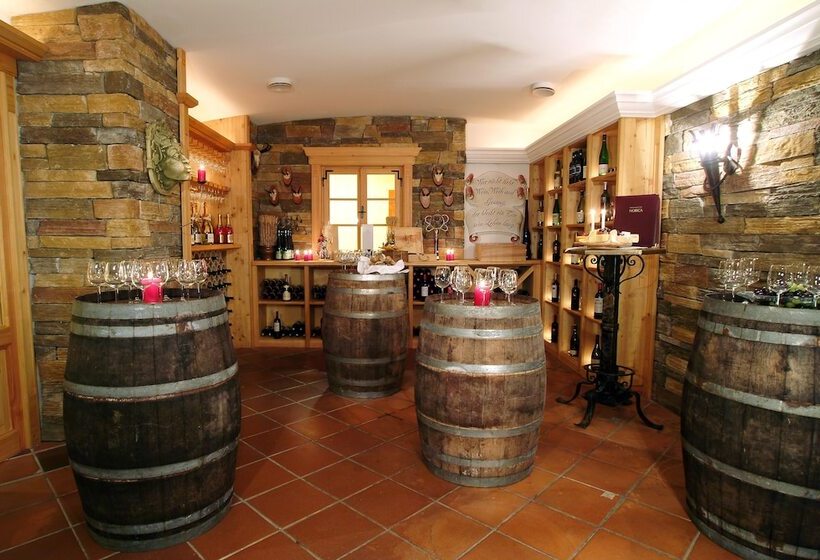 Norica   Thermenhotels Gastein Mit Dem Bademantel Direkt In Die Therme