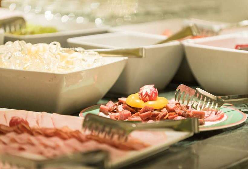 Norica   Thermenhotels Gastein Mit Dem Bademantel Direkt In Die Therme