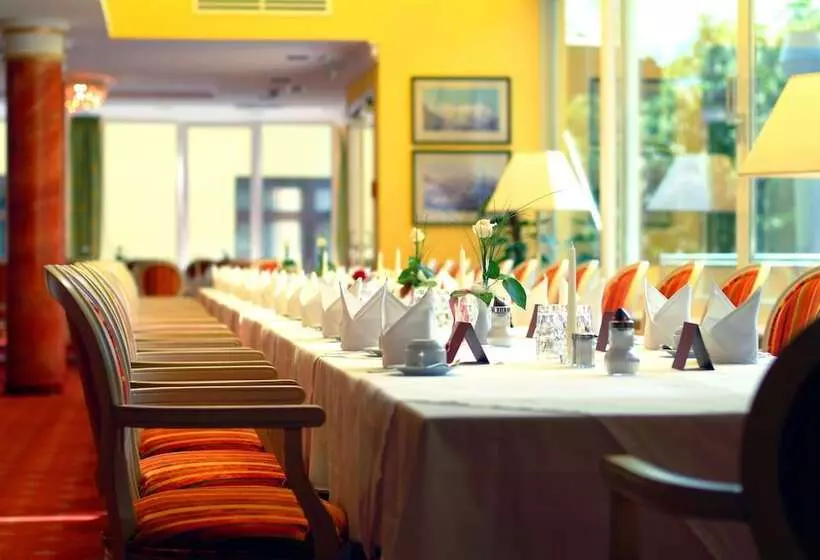 Norica   Thermenhotels Gastein Mit Dem Bademantel Direkt In Die Therme