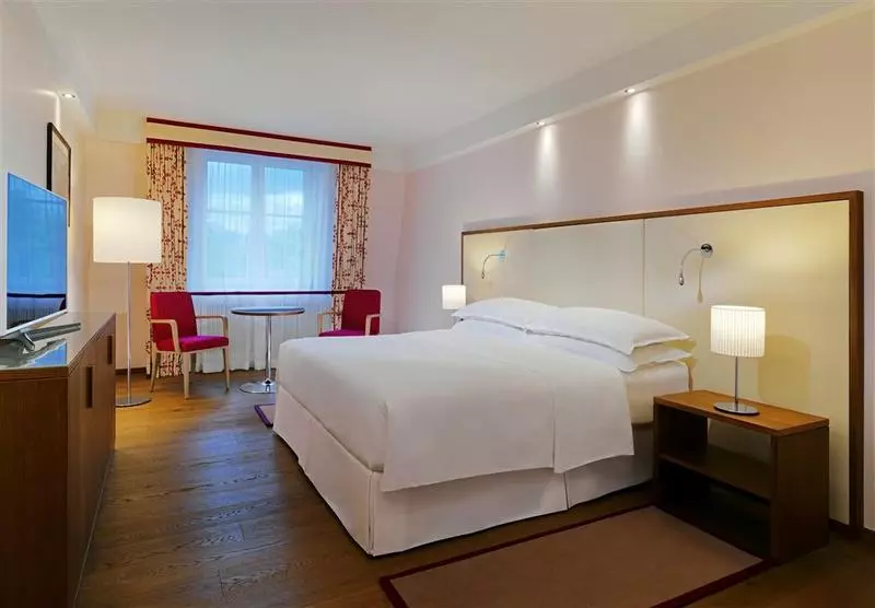 هتل Sheraton Grand Salzburg