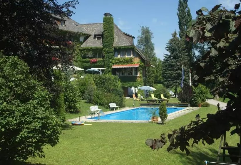 בית מלון כפרי Walkner