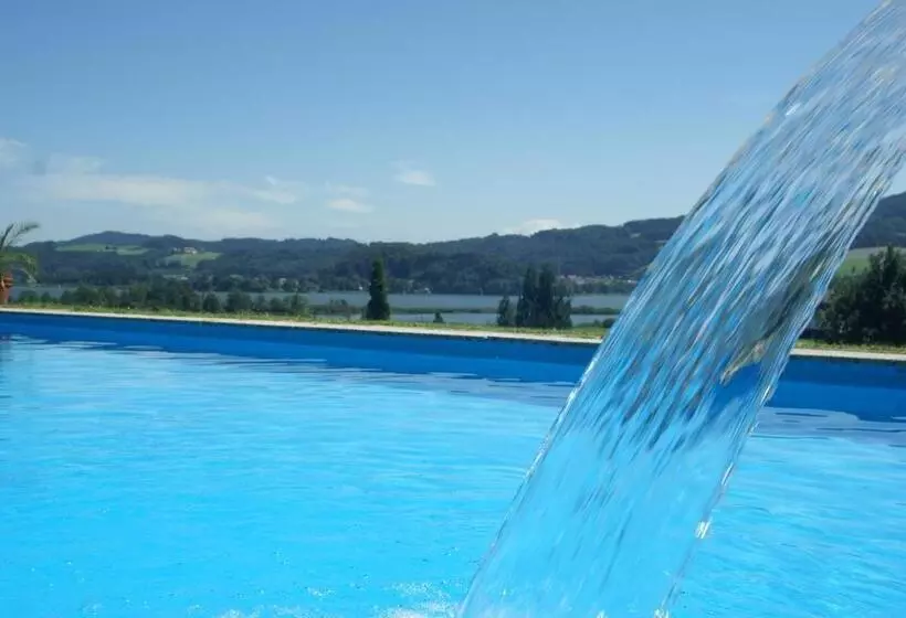 בית מלון כפרי Walkner