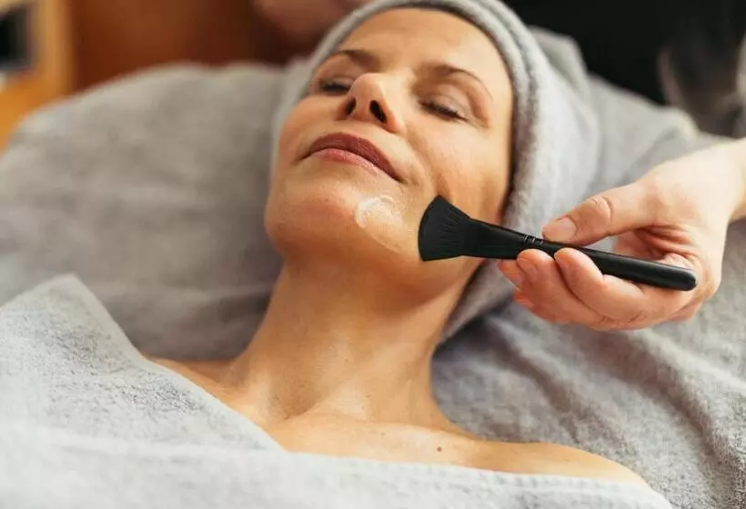 Wellnesshotel ...liebes Rot Flüh