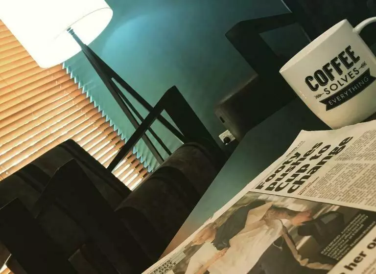 Airport Admiralty Motel