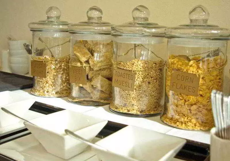 فندق Admiralty Inn