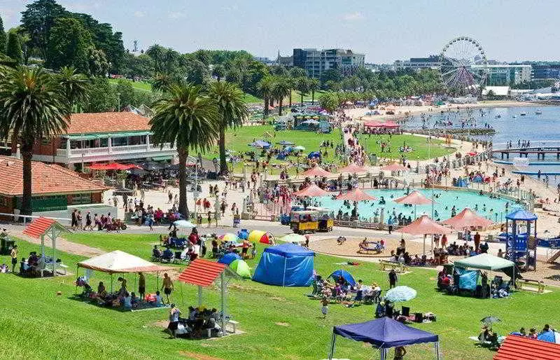 فندق Admiralty Inn