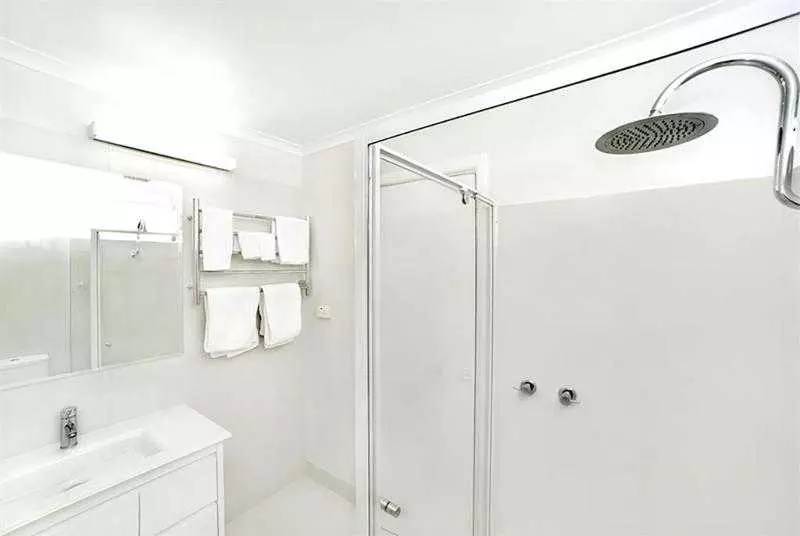 فندق Admiralty Inn