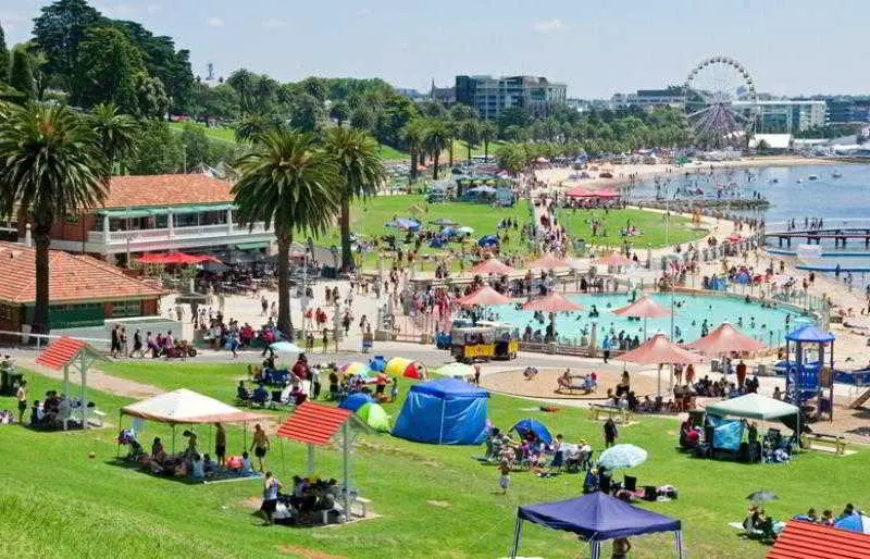 فندق Admiralty Inn