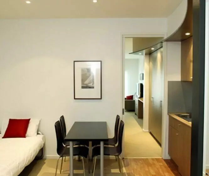 Отель Anchor at Cowes