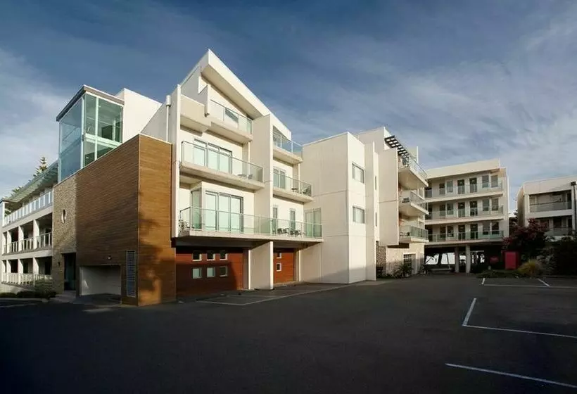 Отель Anchor at Cowes