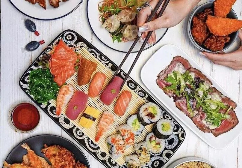 Hotel Cascades Motor Inn