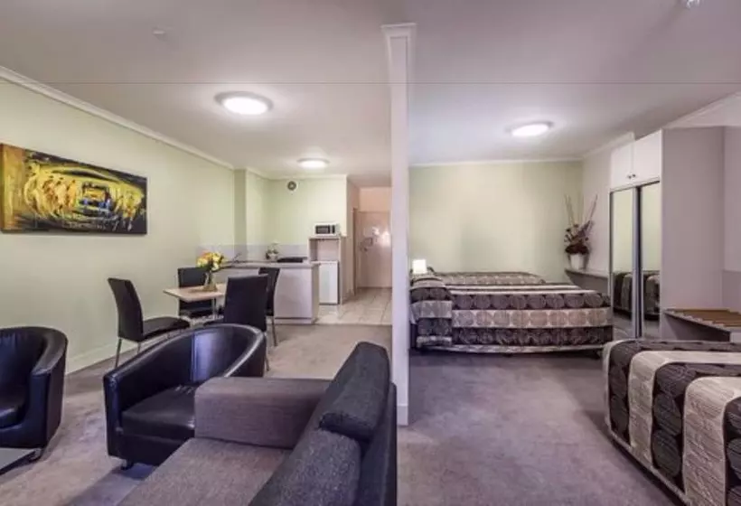 هتل Comfort Inn & Suites Goodearth Perth