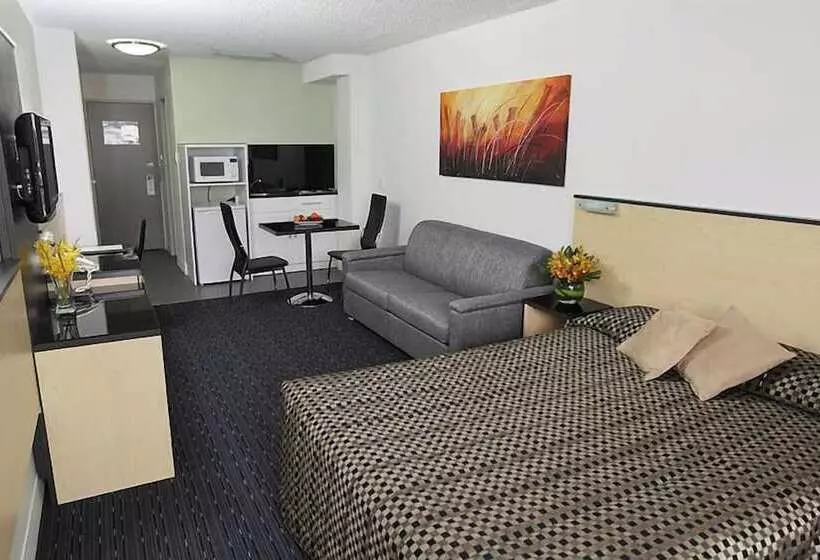 هتل Comfort Inn & Suites Goodearth Perth