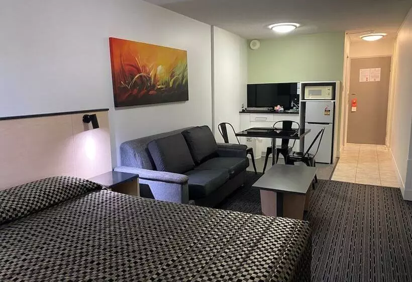هتل Comfort Inn & Suites Goodearth Perth