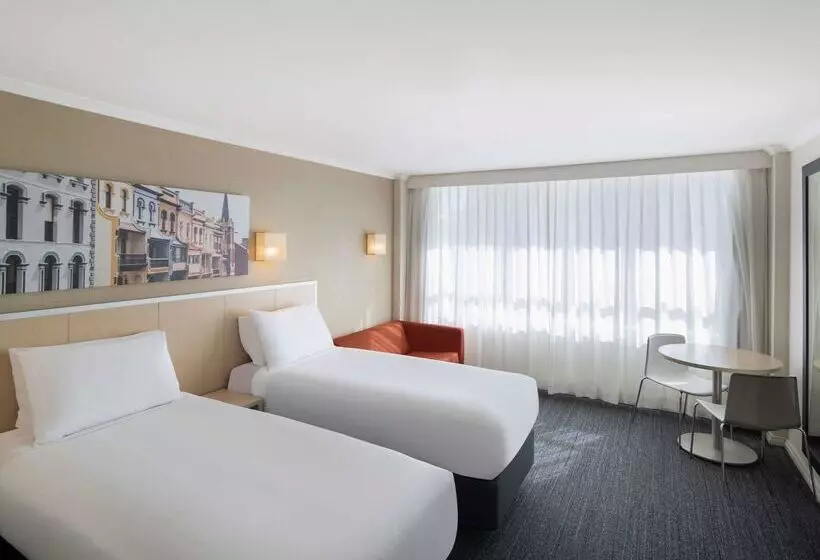 Отель Mercure Newcastle