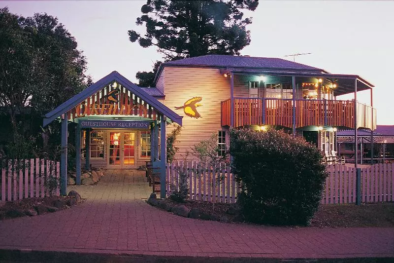 Отель Oreillys Rainforest Retreat