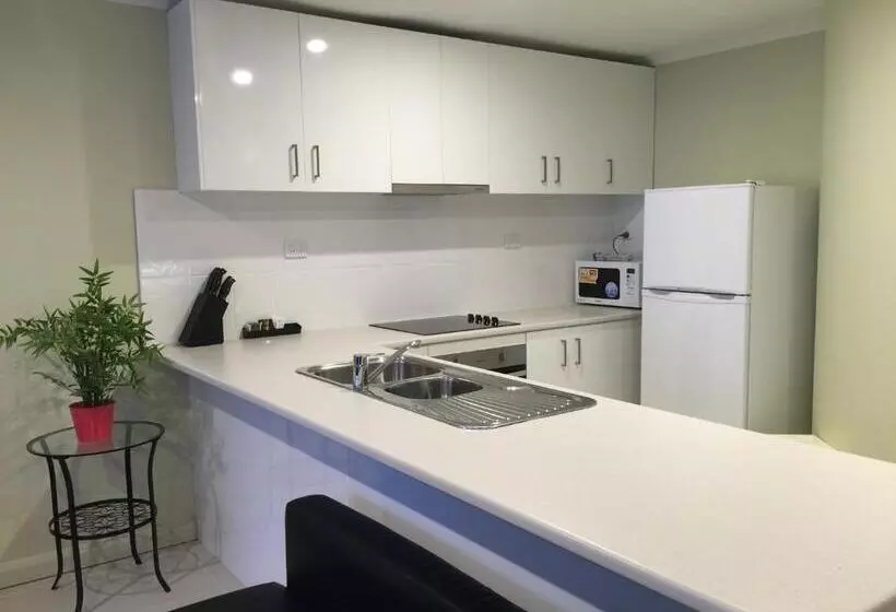 فندق Park Squire Motor Inn & Serviced Apartments