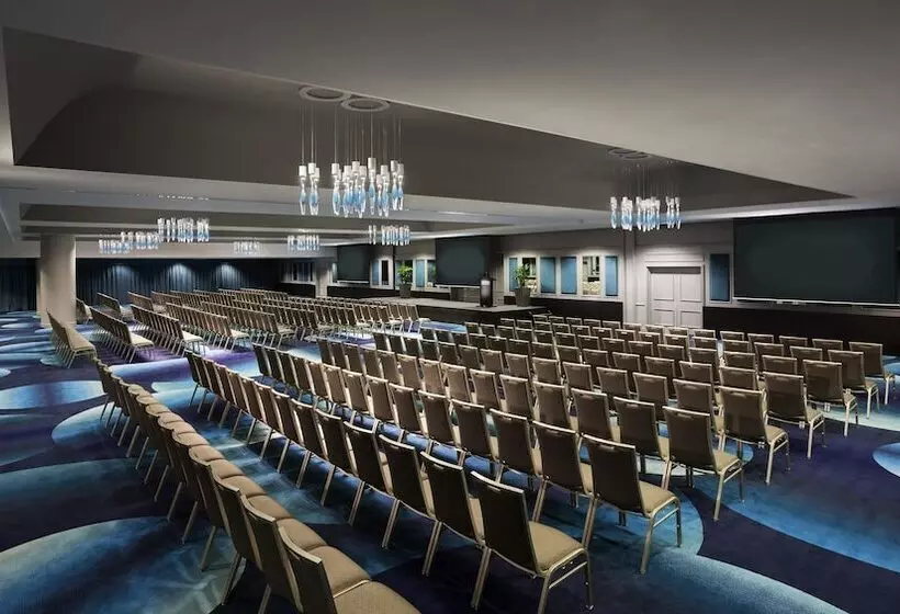 فندق Pullman Brisbane King George Square