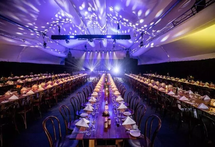 בית מלון כפרי Sheraton Grand Mirage Resort, Port Douglas