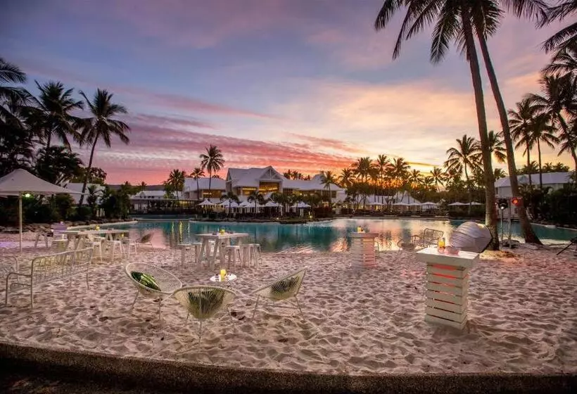 בית מלון כפרי Sheraton Grand Mirage Resort, Port Douglas