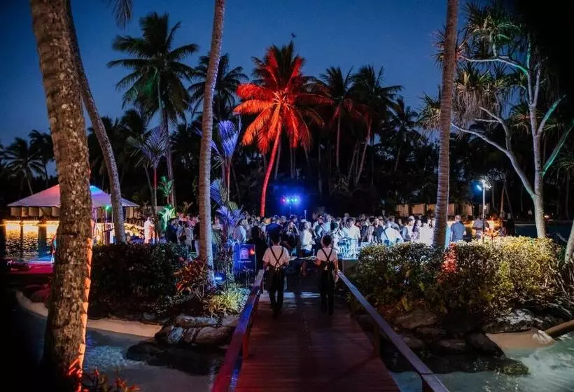 בית מלון כפרי Sheraton Grand Mirage Resort, Port Douglas