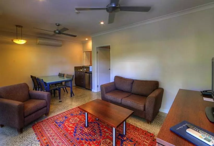 فندق Sovereign Resort