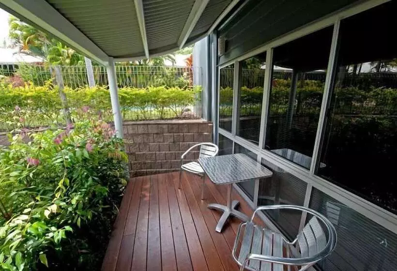 فندق Sovereign Resort