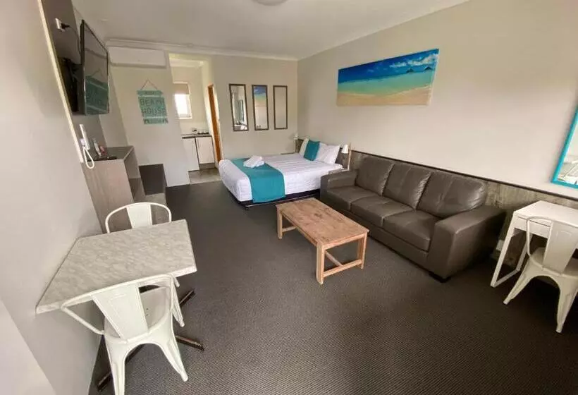 ホテル Top Of The Town Motor Inn