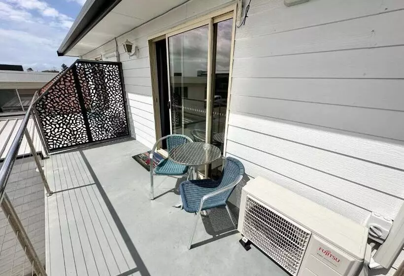 ホテル Top Of The Town Motor Inn