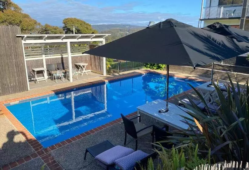 ホテル Top Of The Town Motor Inn