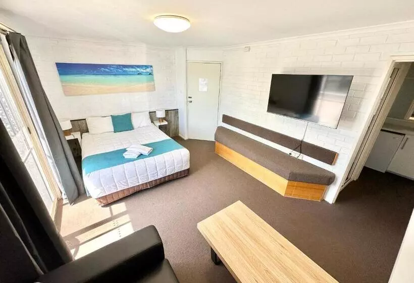 ホテル Top Of The Town Motor Inn