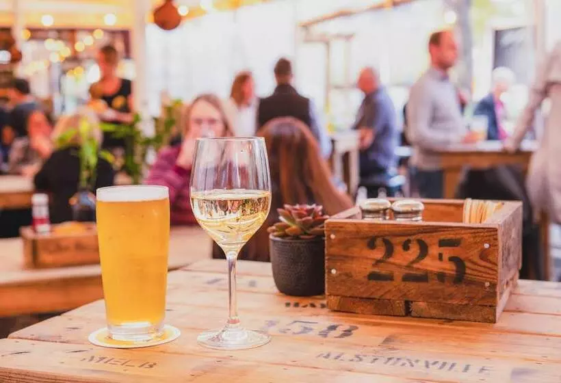 Отель View Melbourne