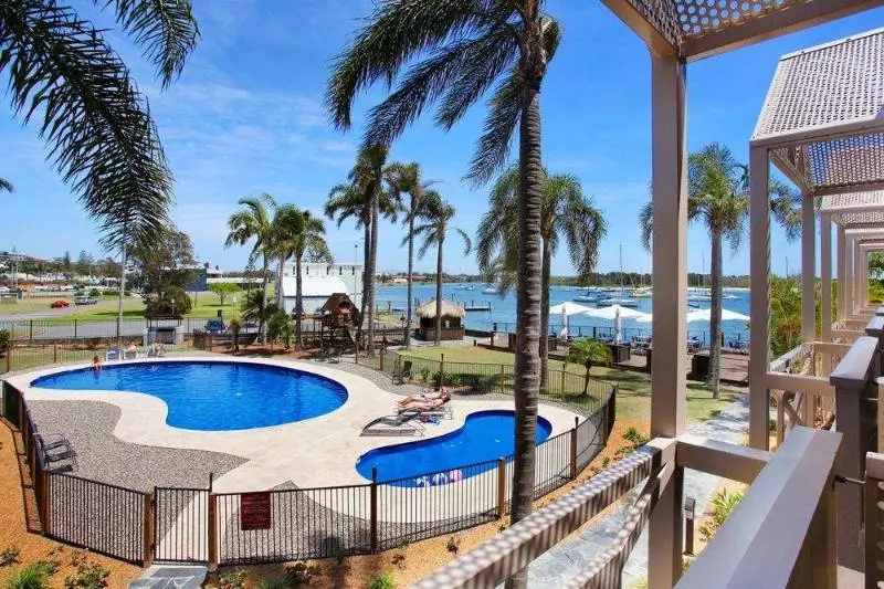 Отель Comfort Resort Waters Edge