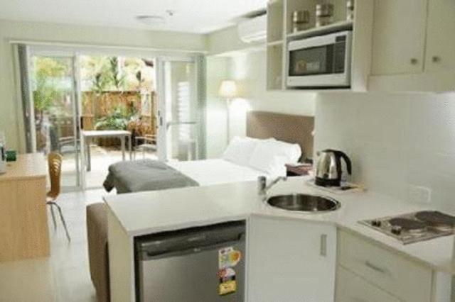 Курорт Cabarita Lake Apartments