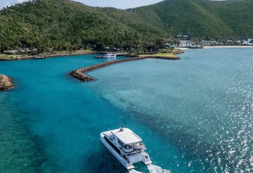 Lomakeskus Intercontinental Hayman Great Barrier Reef