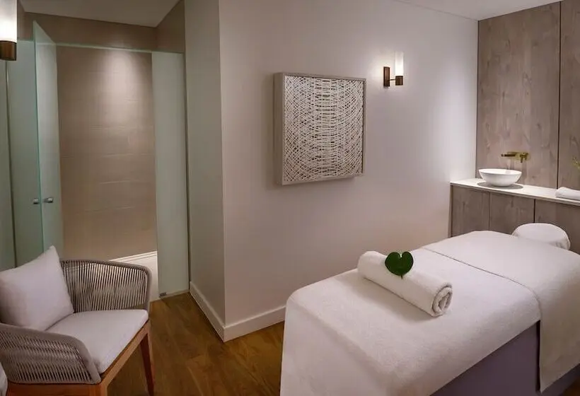 Lomakeskus Intercontinental Hayman Great Barrier Reef