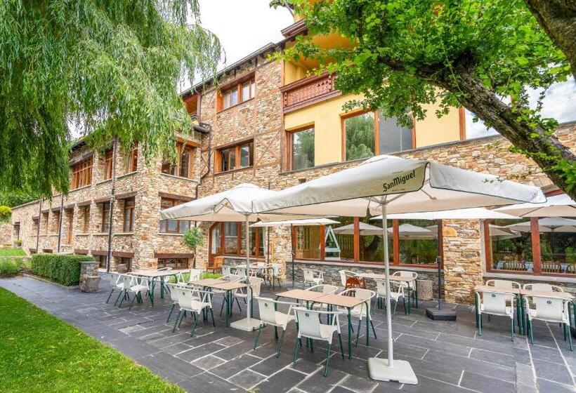 هتل Abba Ordino Babot