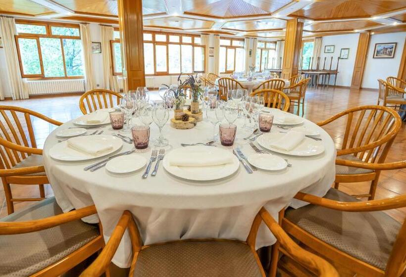 هتل Abba Ordino Babot