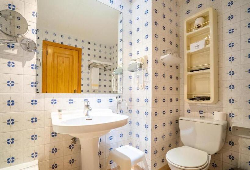 هتل Abba Ordino Babot