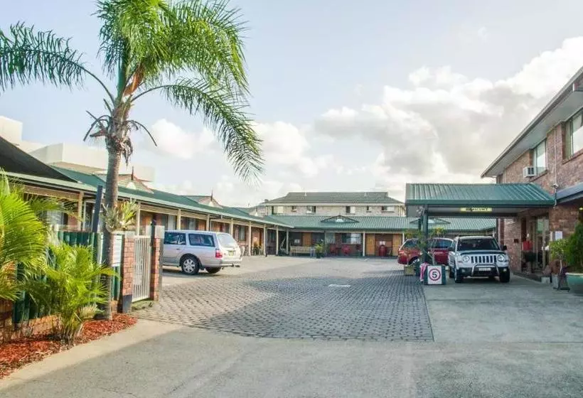 בית מלון כפרי Arabella Motor Inn