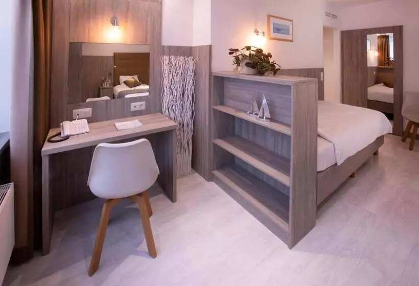 Отель Atlanta Knokke
