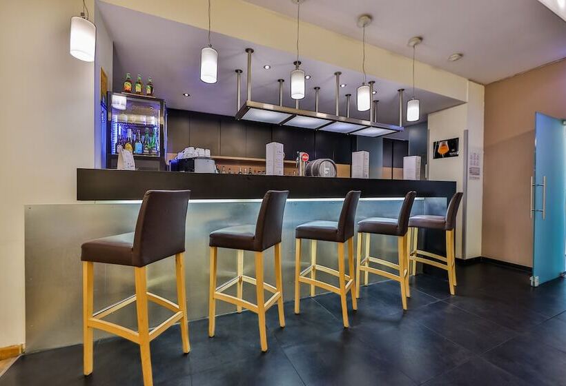 هتل De La Couronne Liege