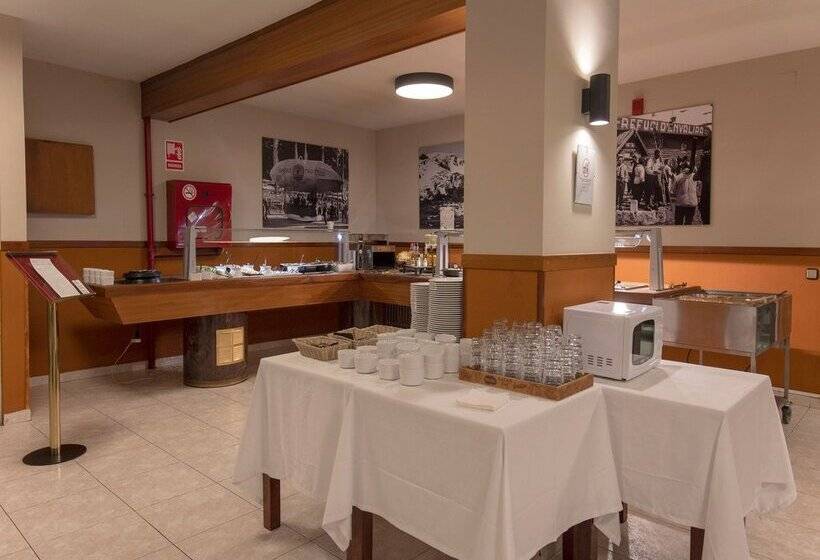 هتل Encamp by Nexta