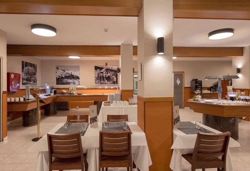 هتل Encamp by Nexta