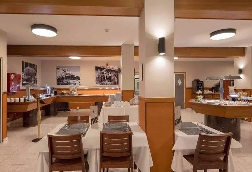 هتل Encamp by Nexta