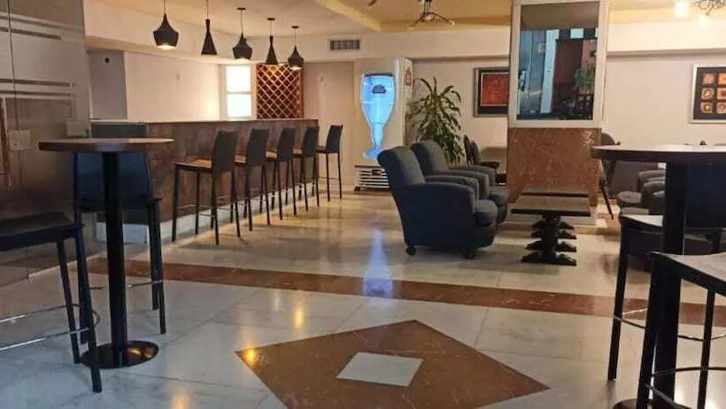 هتل Globales Republica