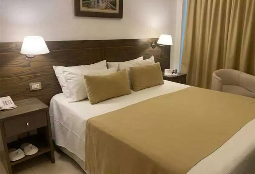 هتل Globales Republica